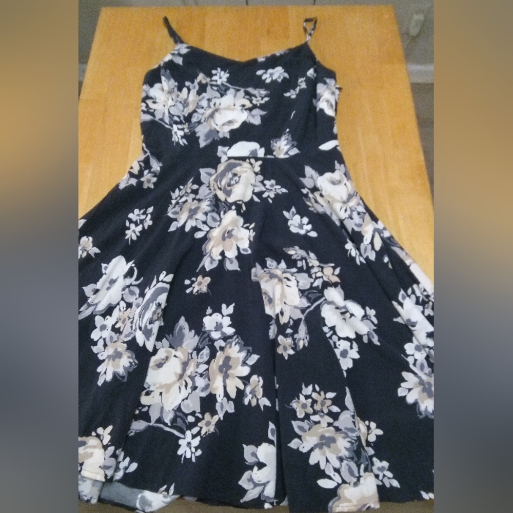 Old Navy sundress size medium